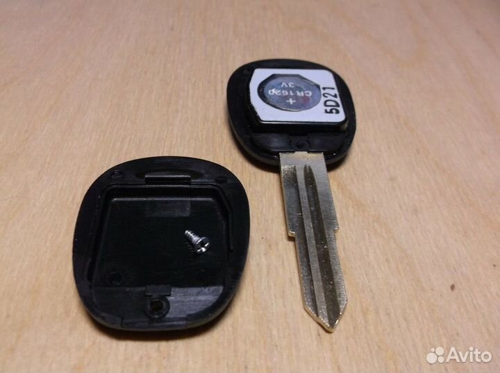 Chevrolet / GM remote key 2 buttons CE 0678