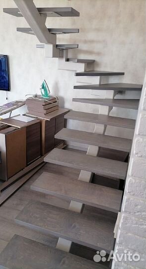 Лестница на металлокаркасе