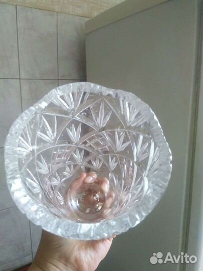 Хрустальная ваза для цветов