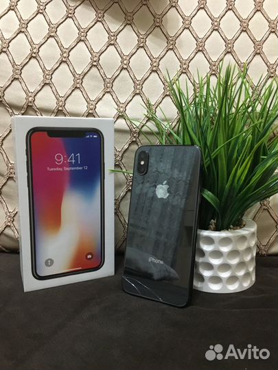 iPhone X, 64 ГБ