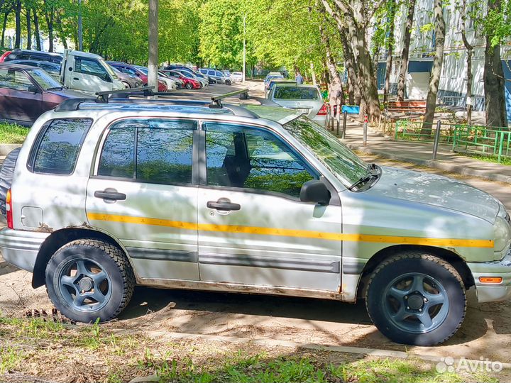 Suzuki Grand Vitara 2.0 AT, 2001, 266 000 км