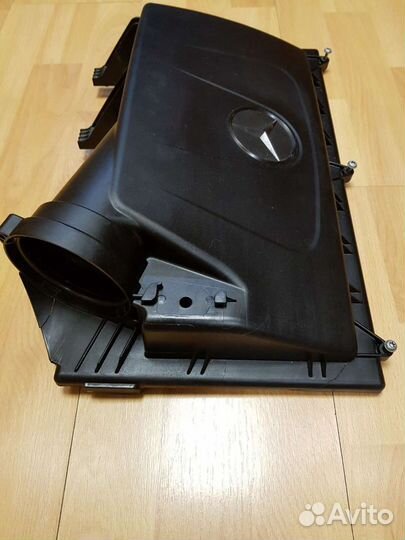 Крышка воздушного фильтра Mercedes V-Class W447