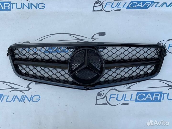 Mercedes w204 решетка радиатора AMG 63