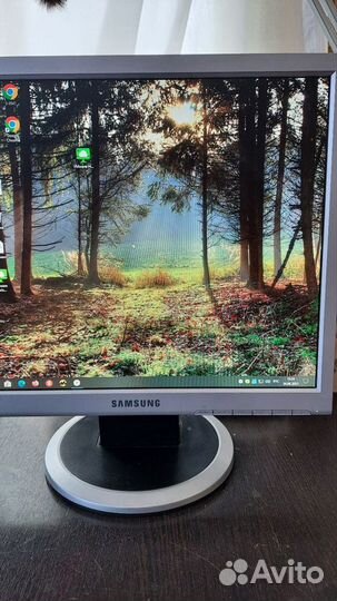 Монитор Samsung Sync Master 720N 17