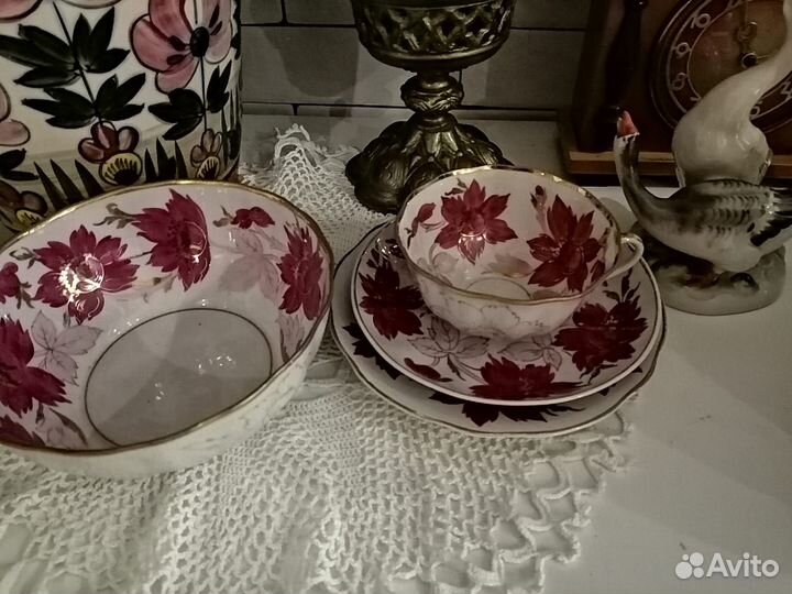 Чайная тройка Дулево Астры тюльпан на тюльпане