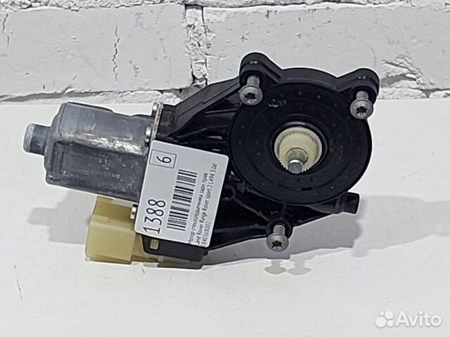 Мотор стеклоподъемника задний правый Land Rover