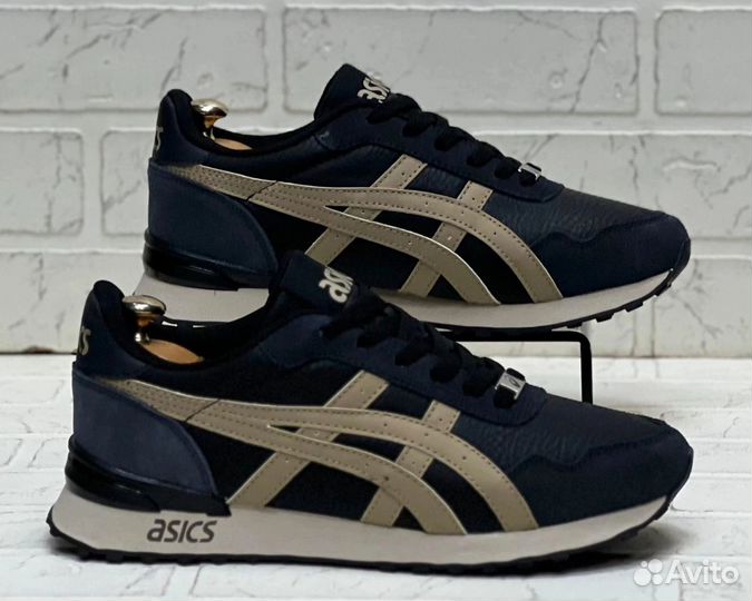 Кроссовки мужские asics