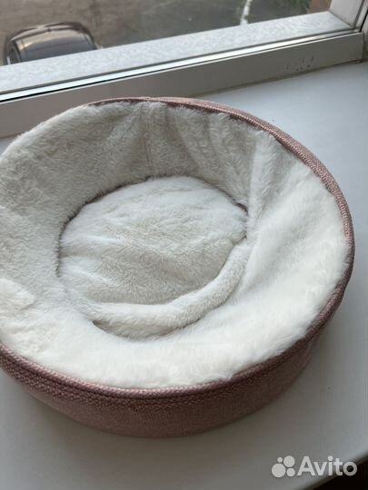 Лежанка для кошки