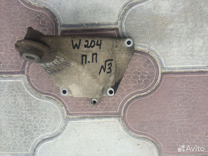 Кронштейны двигателя Mercedes C-class W204