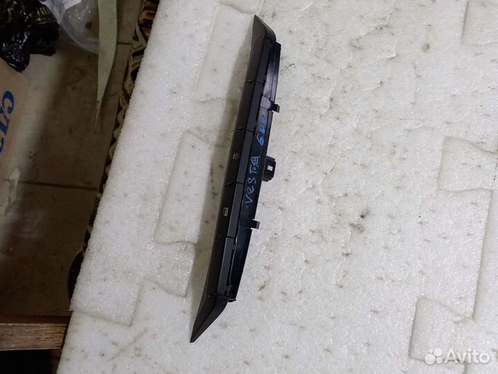 Кнопка есп,и блокировки дверей LADA Vesta