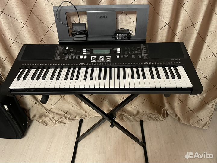 Синтезатор Yamaha psr e373