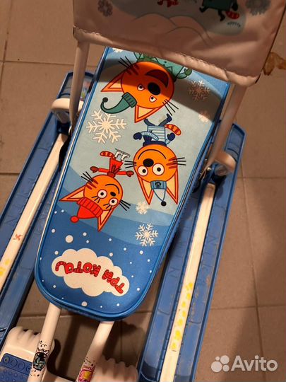 Детский снегокат с ремнями безопасности