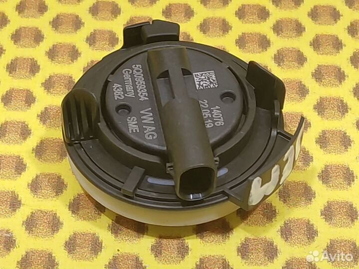 Датчик удара airbag SRS левый Volkswagen Jetta JEM