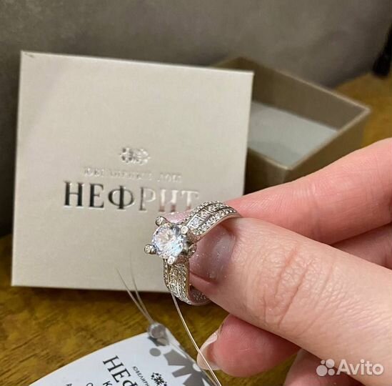 Серебряное кольцо женское