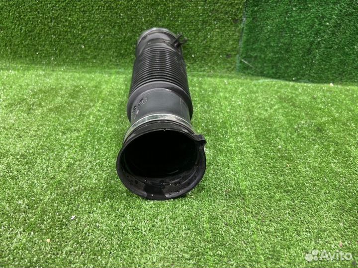 Патрубок воздушного фильтра Renault Duster