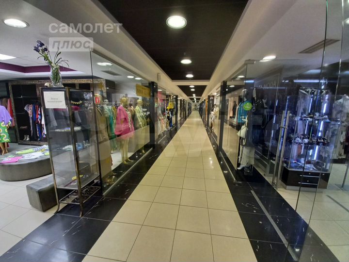 Продам торговое помещение, 251.8 м²