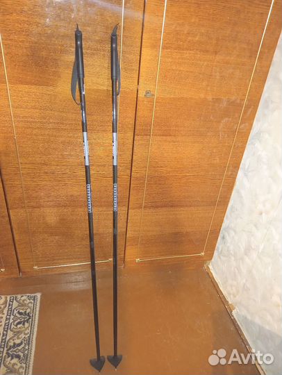 Продам лыжный комплект