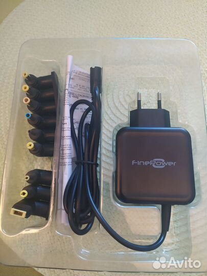 Универсальный адаптер для ноутбука