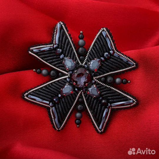 Брошь орден русноц роботы из страз