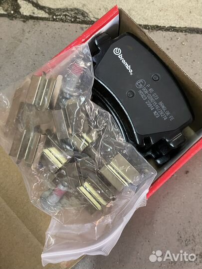 Колодки задние VAG Brembo P85073