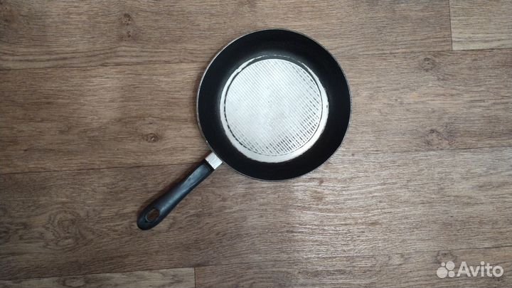 Сковороды, кастрюли, посуда СССР