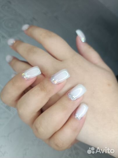 Модель на маникюр наращивание бесплатно