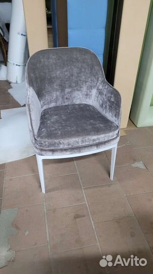 Перетяжка и ремонт стульев и кухонных уголков