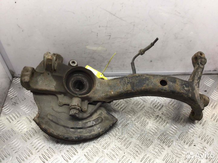 Ступица передняя левая Audi A4 8d0407257ab Afb