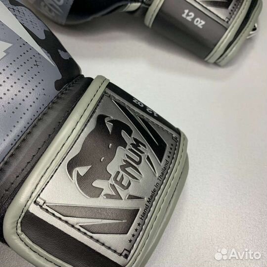 Боксерские перчатки venum