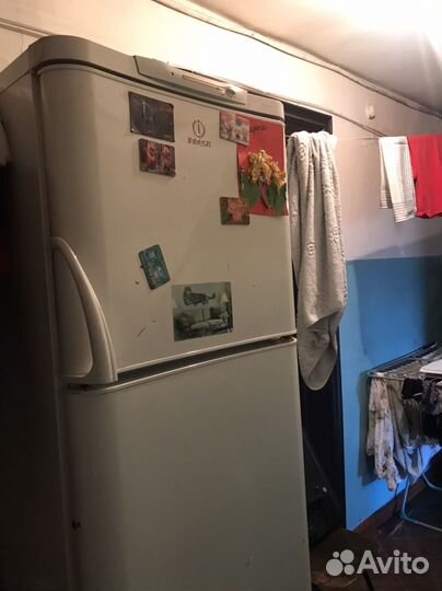 Холодильник бу indesit