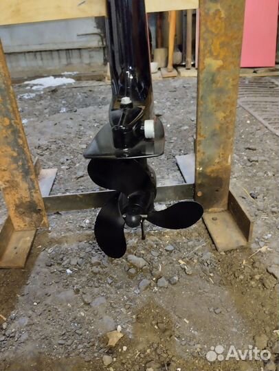 Лодочный мотор