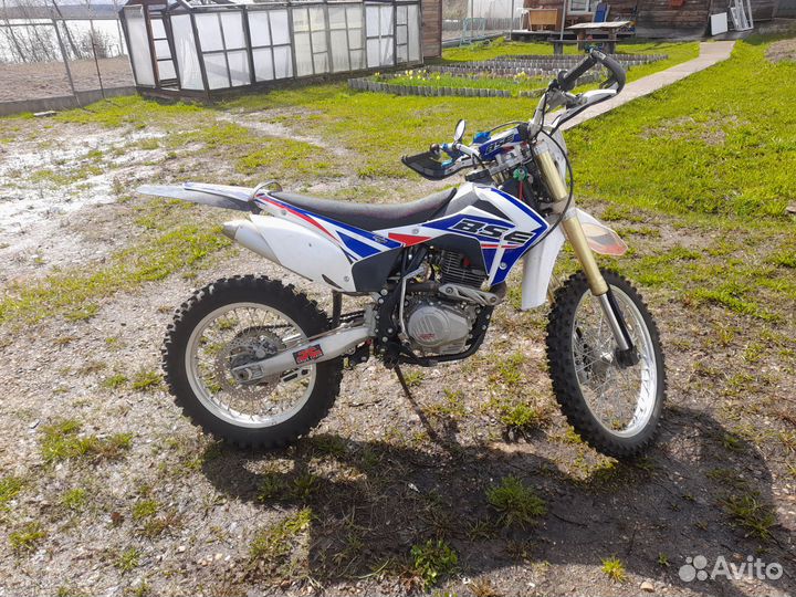 Мотоцикл эндуро