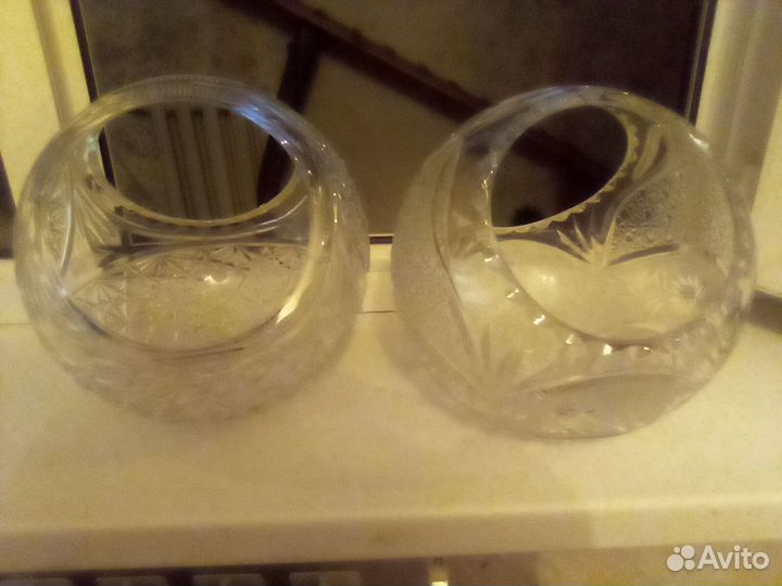 Вазы две штуки
