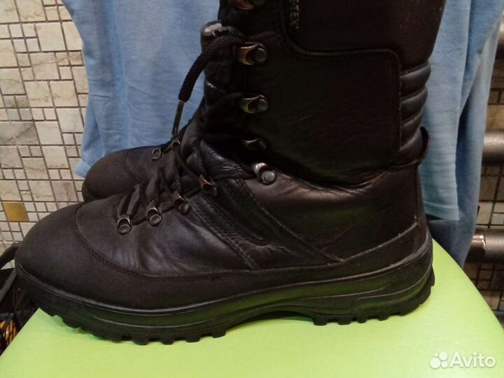 Берцы Фарадей на 43р б/у зимние для спн