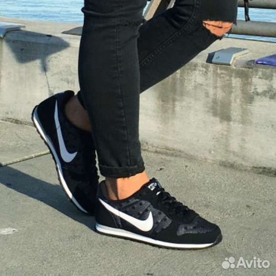 Кроссовки Nike genicco print