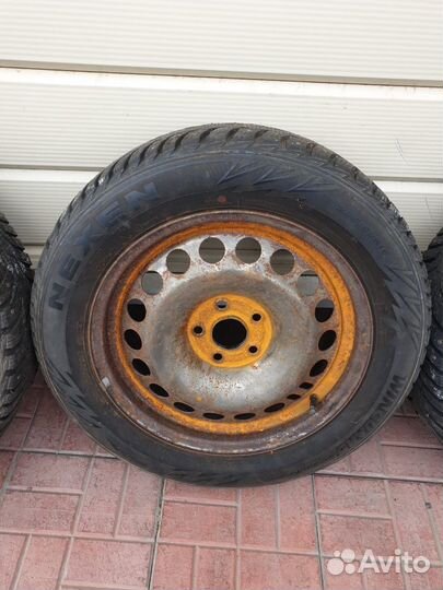 Колеса на Mercedes Nexen Winguard 205/60 R16