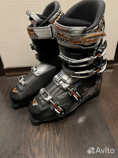 Горнолыжные ботинки 27