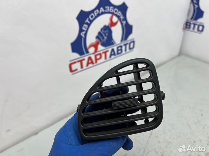 Дефлектор воздушный левый Kia Spectra ижевский S6D