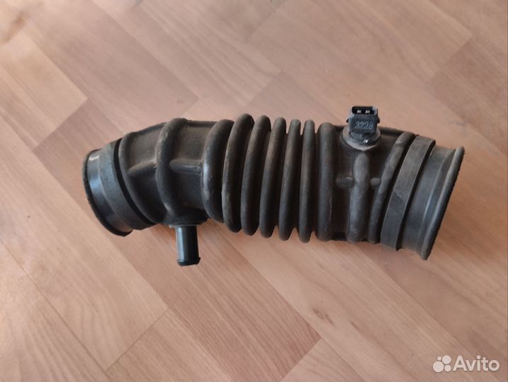 Патрубок воздушного фильтра lanos