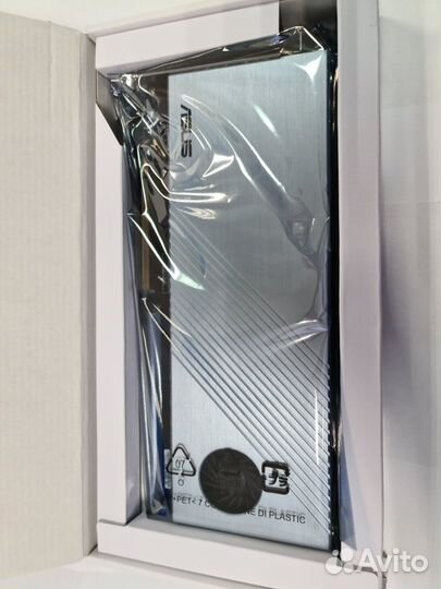 Контроллер Asus hyper M.2 X16 card