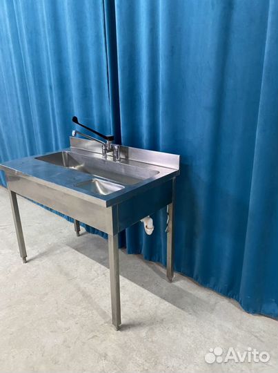 Мойка с рабочей поверхностью