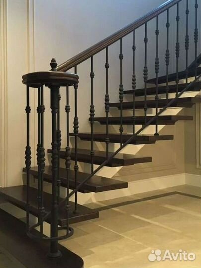 Лестница консольная монокосоур