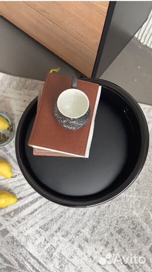 Вазон-Пуф полубарный черный Bocha с крышкой