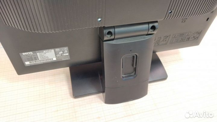 Монитор б/у 17