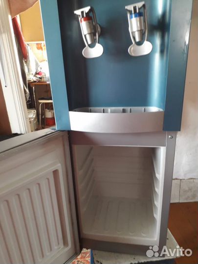 Кулер с холодильником