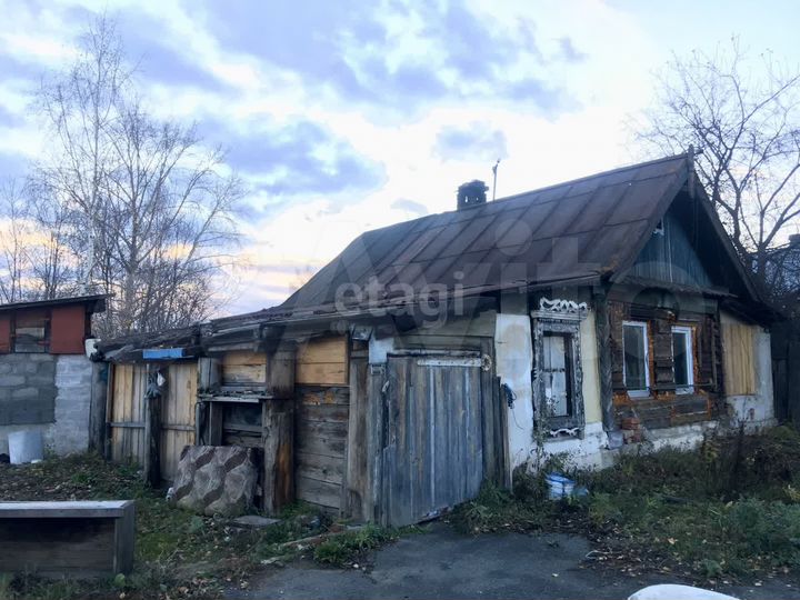 Дом 18,9 м² на участке 16 сот.