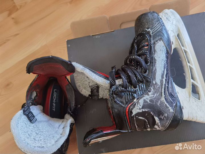 Хоккейные коньки bauer vapor x800