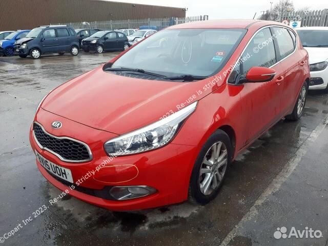 Дверь передняя правая KIA CEE'D 2 (JD) 2015