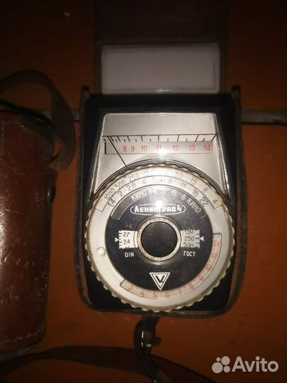 Два объектива Юпитер-11, Юпитер-8, экспонометр