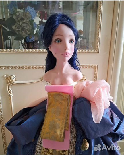 Коллекционная кукла 